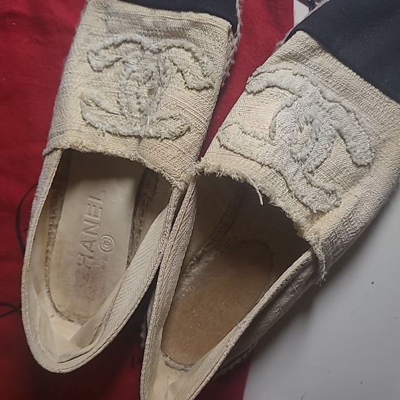 Chanel - Picture 4 of 4